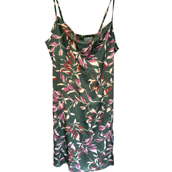 Slip Dress Women's 1XL Spaghetti Strap Green Floral Stretch Back Slit 40"L - Picture 1 of 11